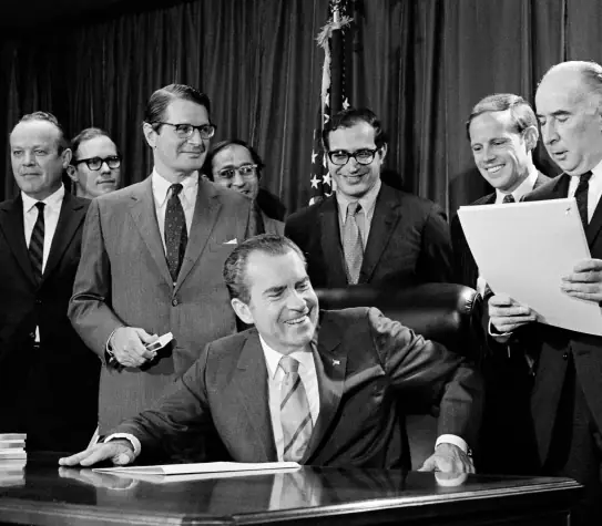 Nixon Signs a drug bill
