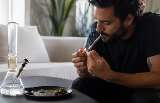 Strong Modern Weed